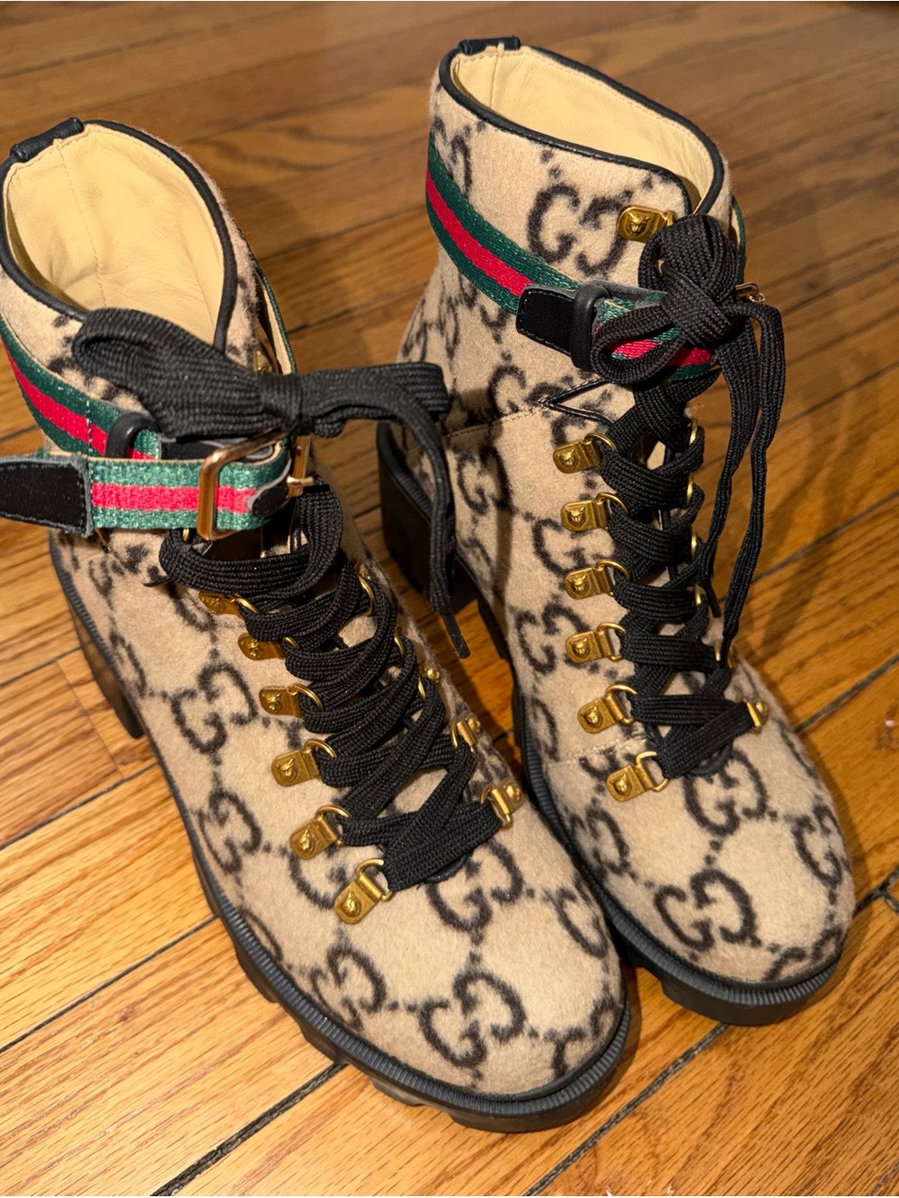 Tan beige black fuzzy combat chunky heel boots size 37